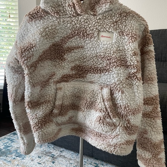 Abercrombie & Fitch Other - Abercrombie & Fitch Cream Tan Sherpa Jacket
